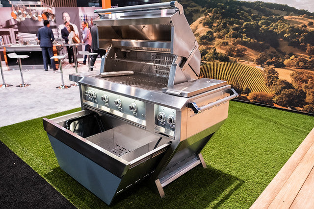 Hestan 42" Freestanding Gas Grill w/ Deluxe Cart, 4 Trellis Burners, Double Side Burner & Rotisserie – view 3