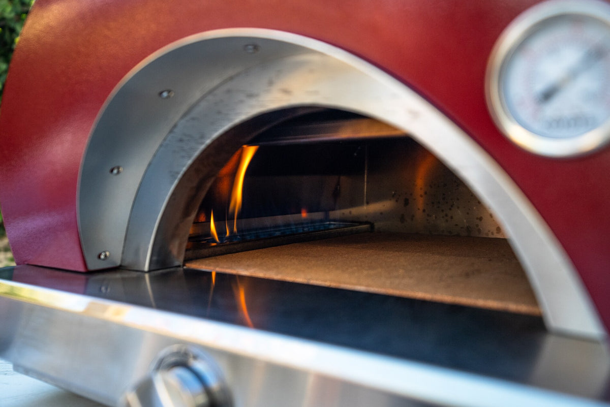 Coyote 30" Hybrid Multi-Fuel Pizza Oven – interior